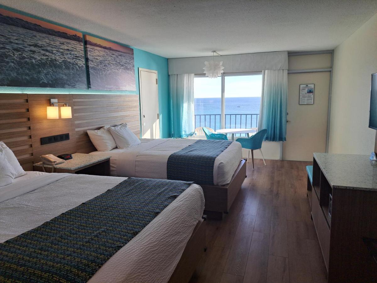 Days Inn By Wyndham Panama City Beach/Ocean Front Exterior foto