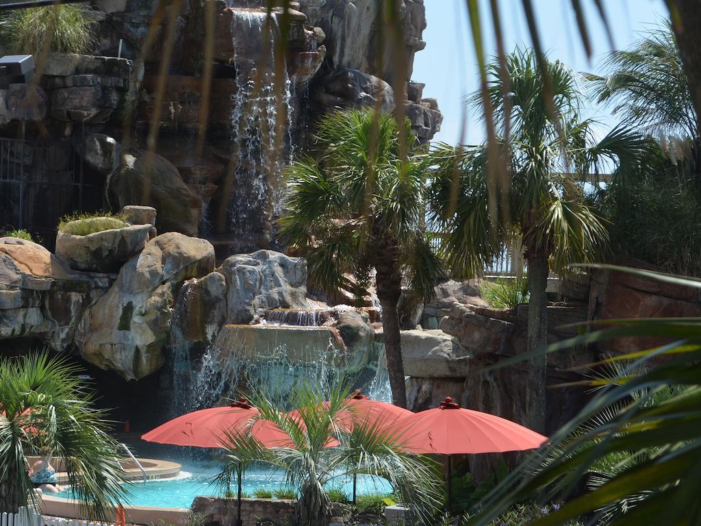 Days Inn By Wyndham Panama City Beach/Ocean Front Exterior foto